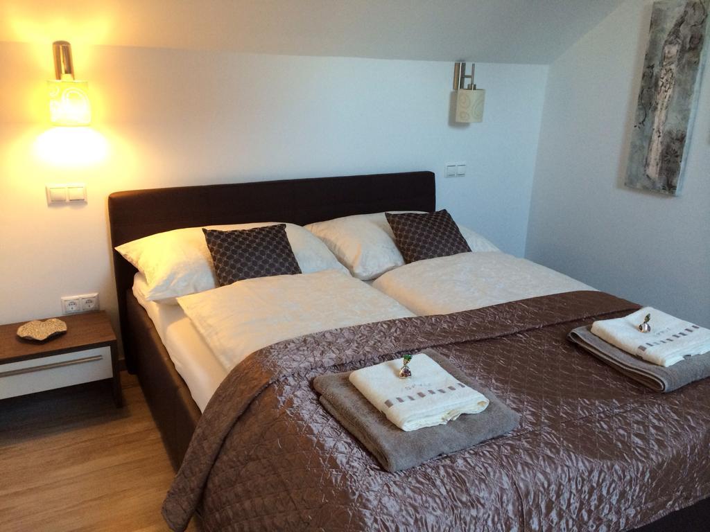 Leiner Apartman Hévíz 客房 照片